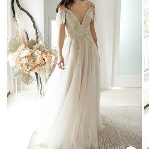 Willowby By Watters Jura Ivory Beaded Off Cold Shoulder Wedding Dress Gown 00